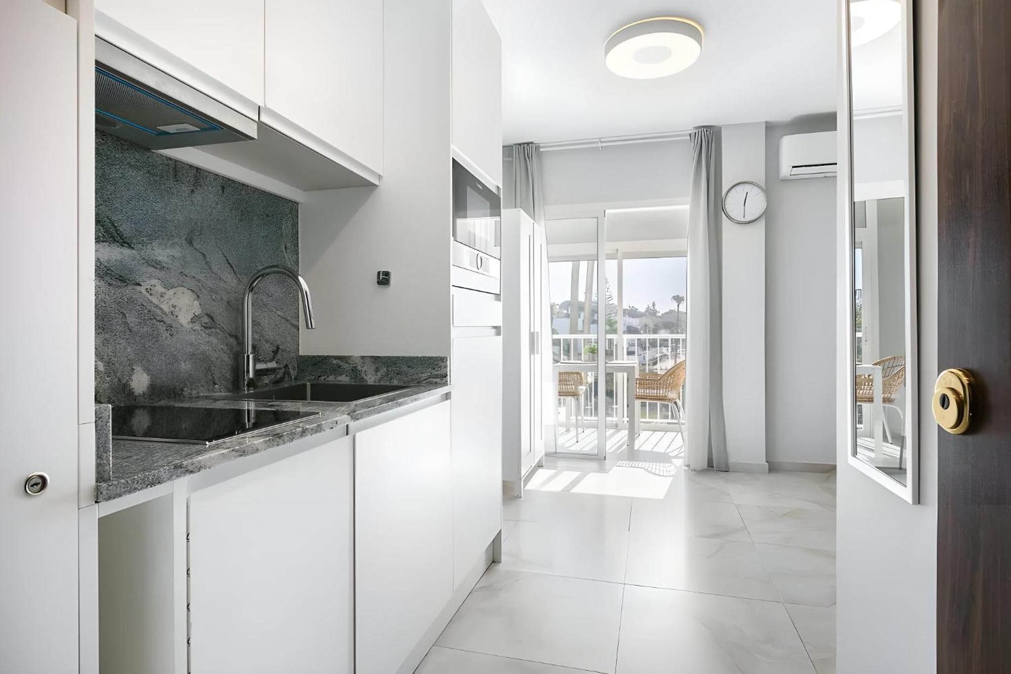 @Seafront Apartment Sitio de Calahonda Bagian luar foto